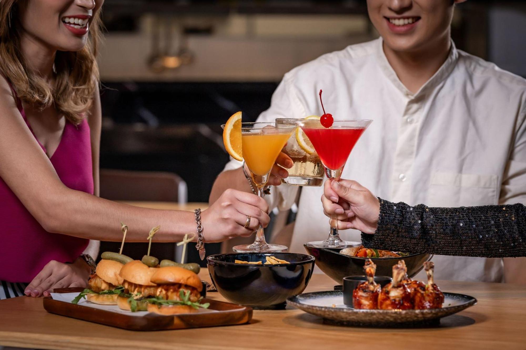 Moxy Bangkok Ratchaprasong Hotell Exteriör bild