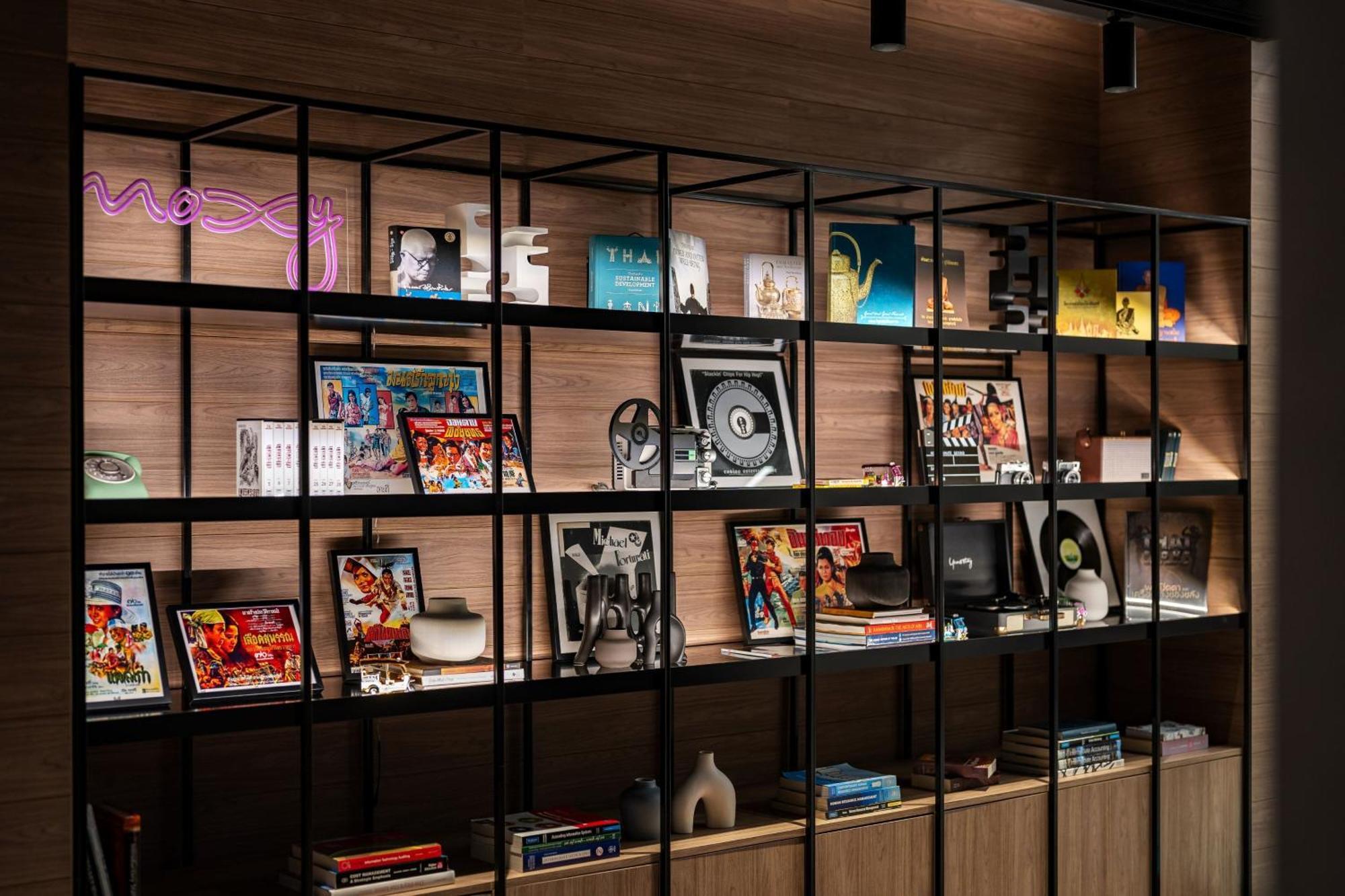 Moxy Bangkok Ratchaprasong Hotell Exteriör bild