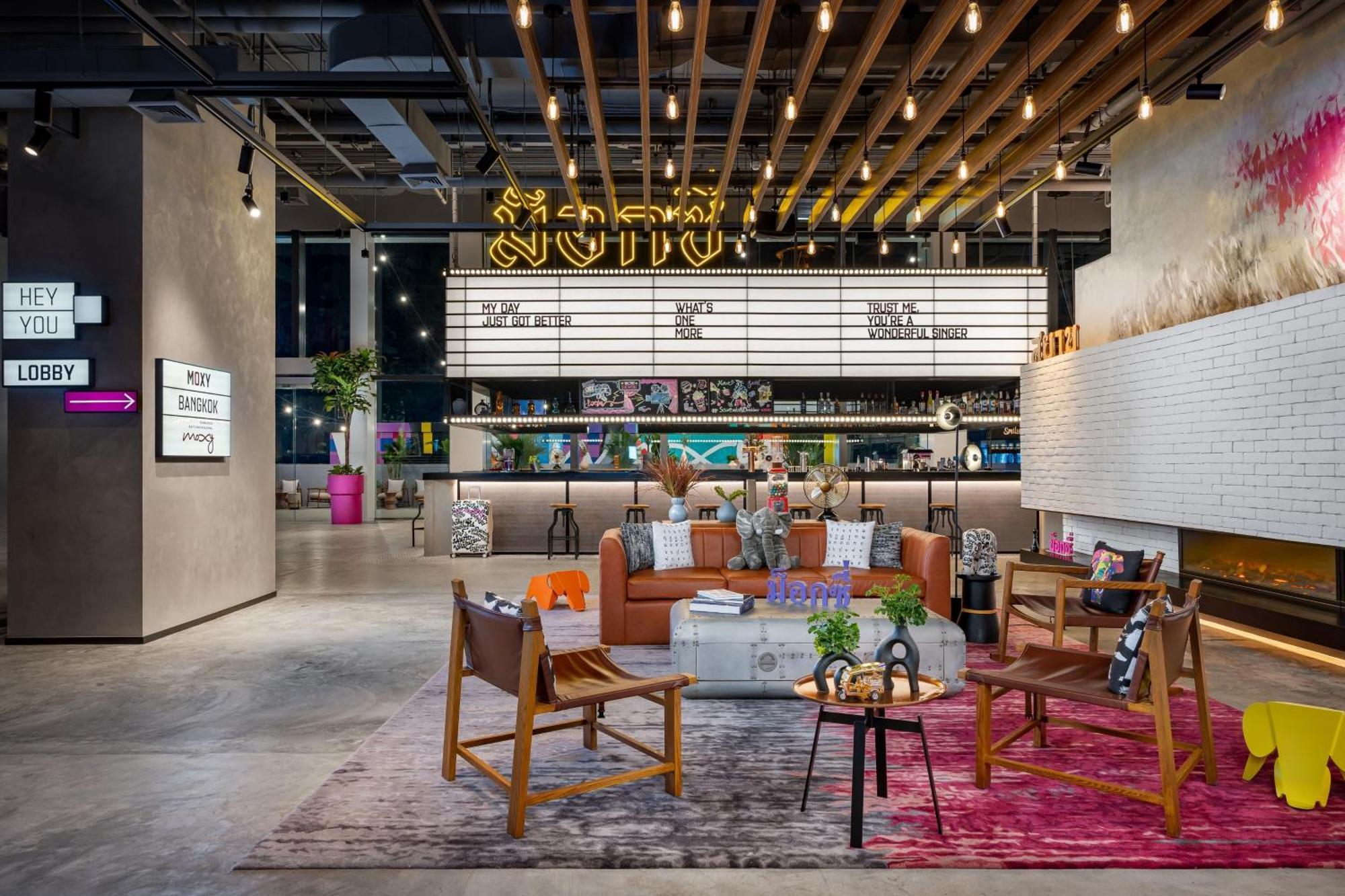 Moxy Bangkok Ratchaprasong Hotell Exteriör bild