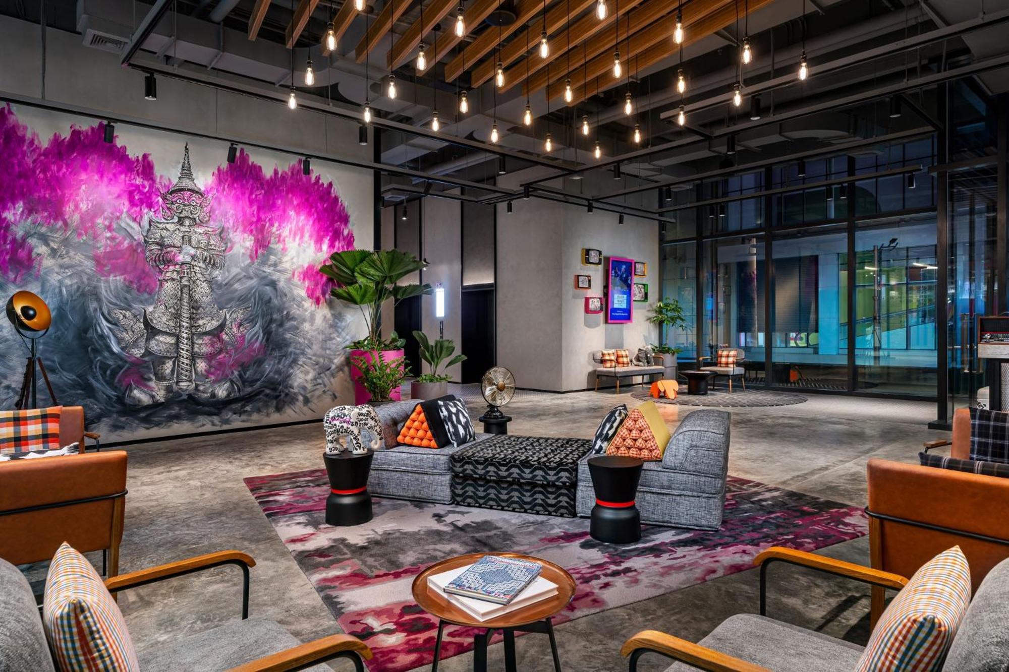 Moxy Bangkok Ratchaprasong Hotell Exteriör bild