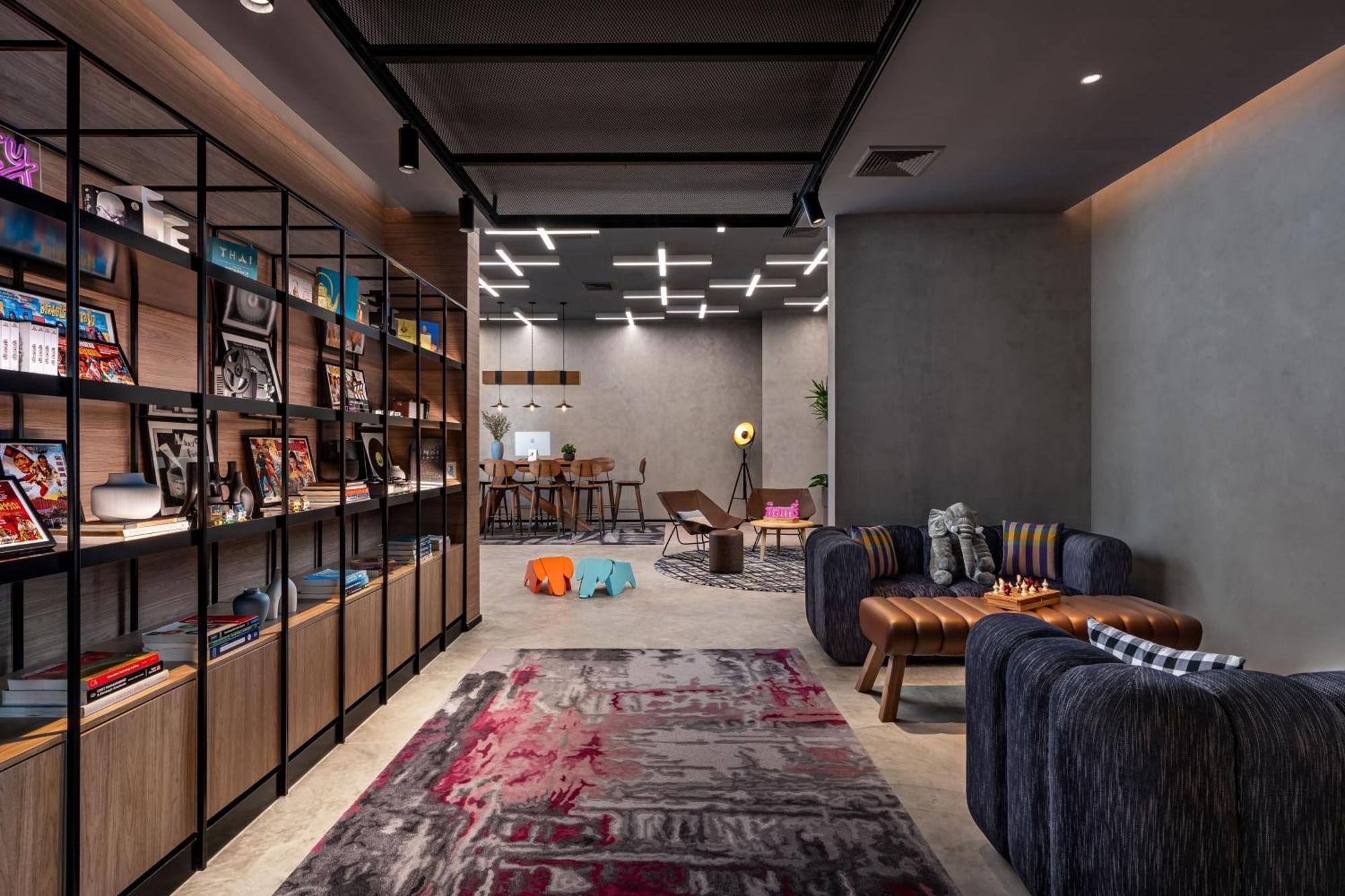 Moxy Bangkok Ratchaprasong Hotell Exteriör bild