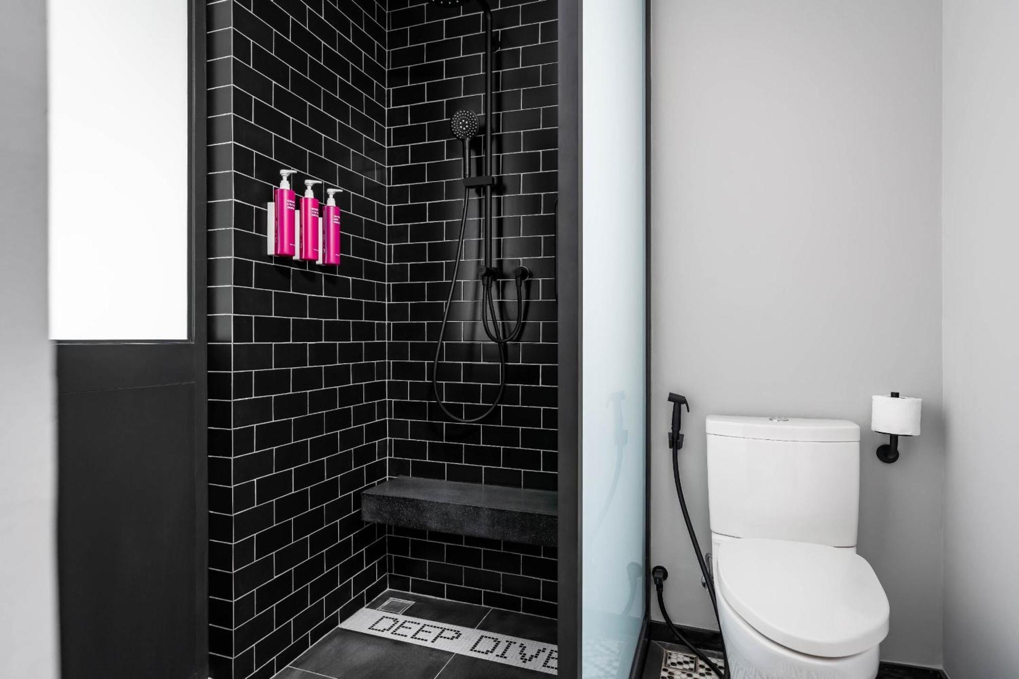 Moxy Bangkok Ratchaprasong Hotell Exteriör bild