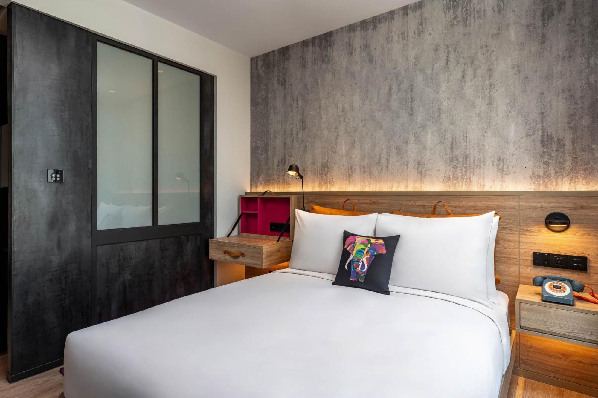 Moxy Bangkok Ratchaprasong Hotell Exteriör bild